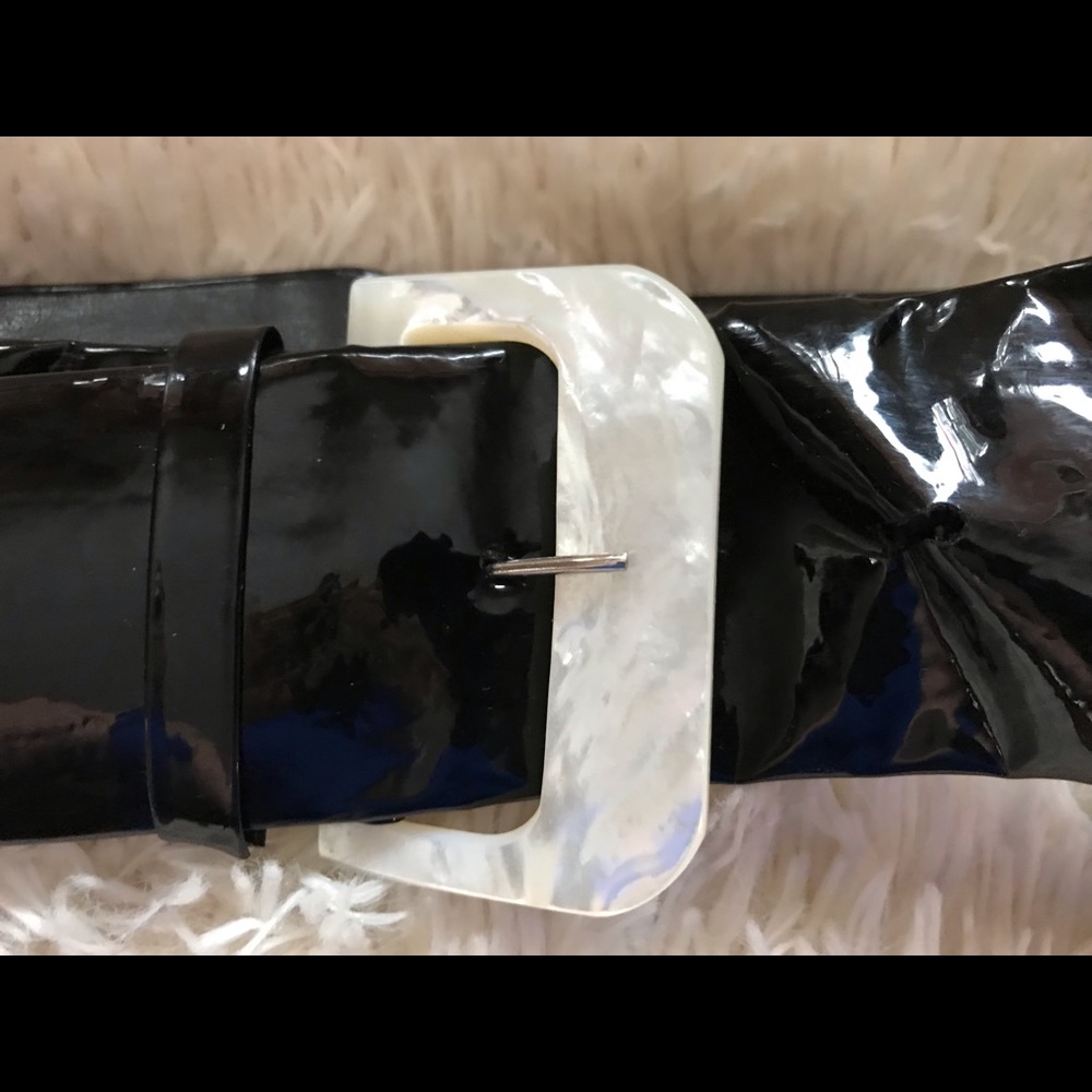 🍀2 for $15 Vtg Calvin Klein bl belt Mother Pearl